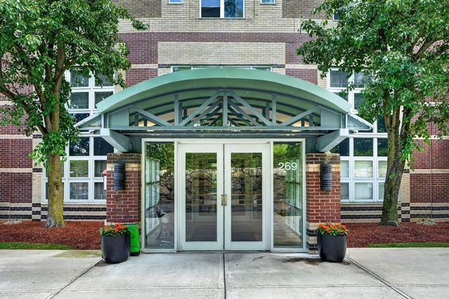 269 Cambridge Rd 608, Woburn, MA 01801