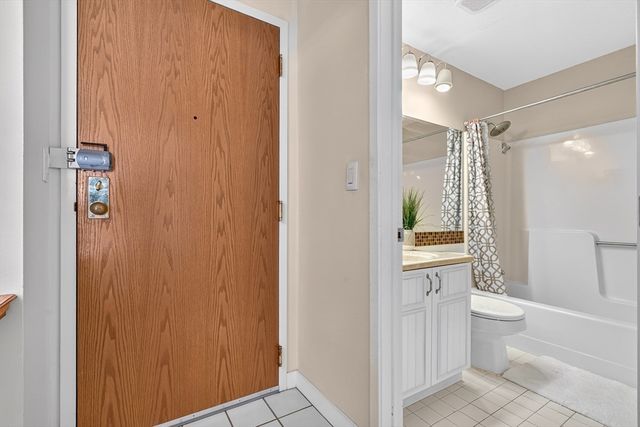 269 Cambridge Rd 608, Woburn, MA 01801