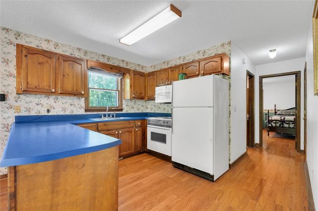 592 Kay Drive, Easley, SC 29640