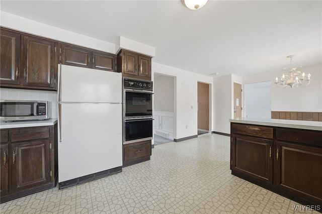 60 Patton Place, Amherst, NY 14221