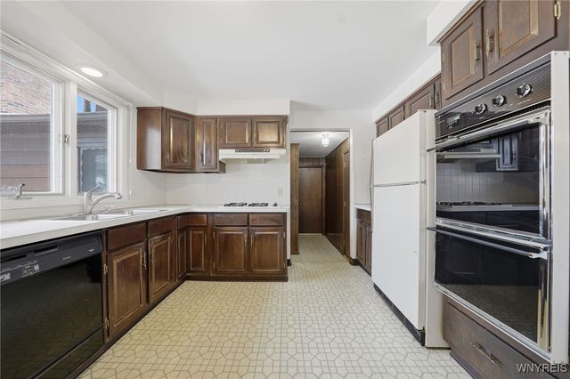 60 Patton Place, Amherst, NY 14221