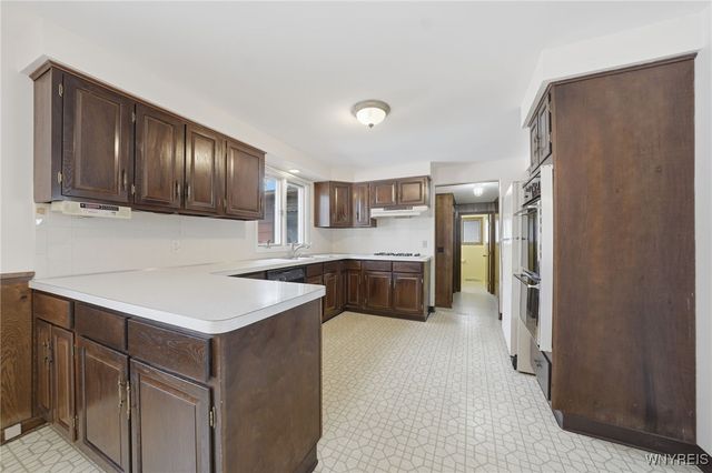 60 Patton Place, Amherst, NY 14221