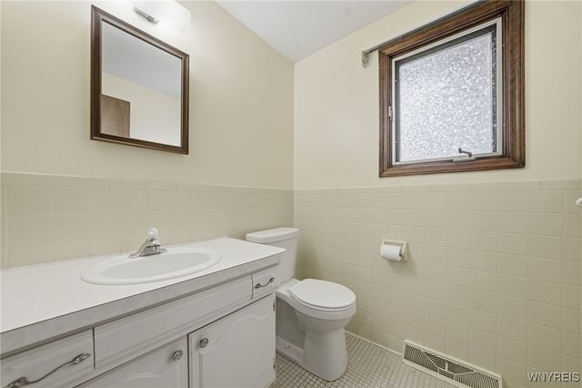 60 Patton Place, Amherst, NY 14221