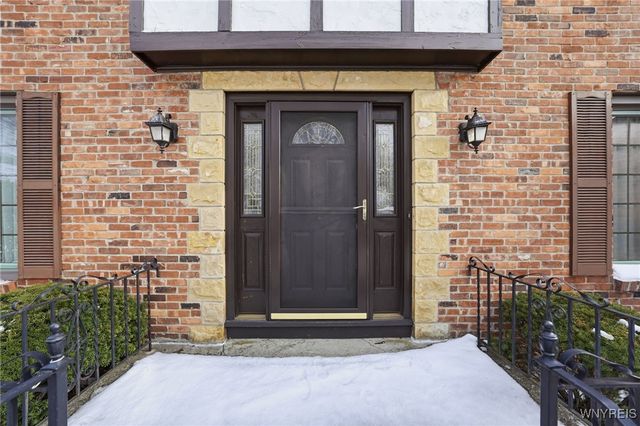 60 Patton Place, Amherst, NY 14221