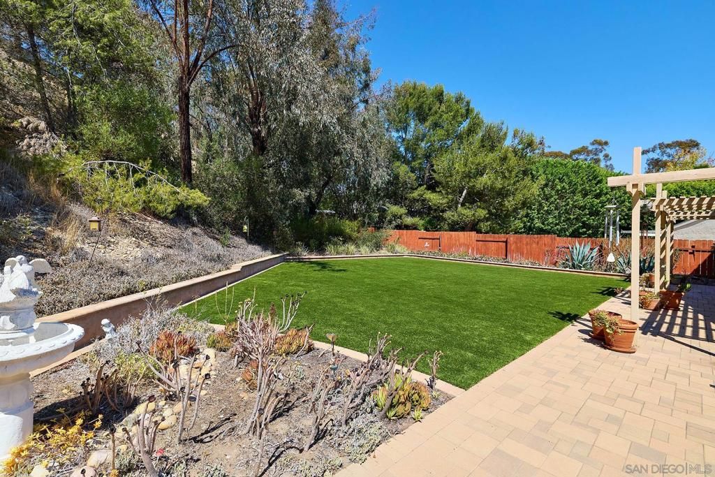 Image 26 of property listing at 10266 Vista Valle Ct., San Diego, CA 92131