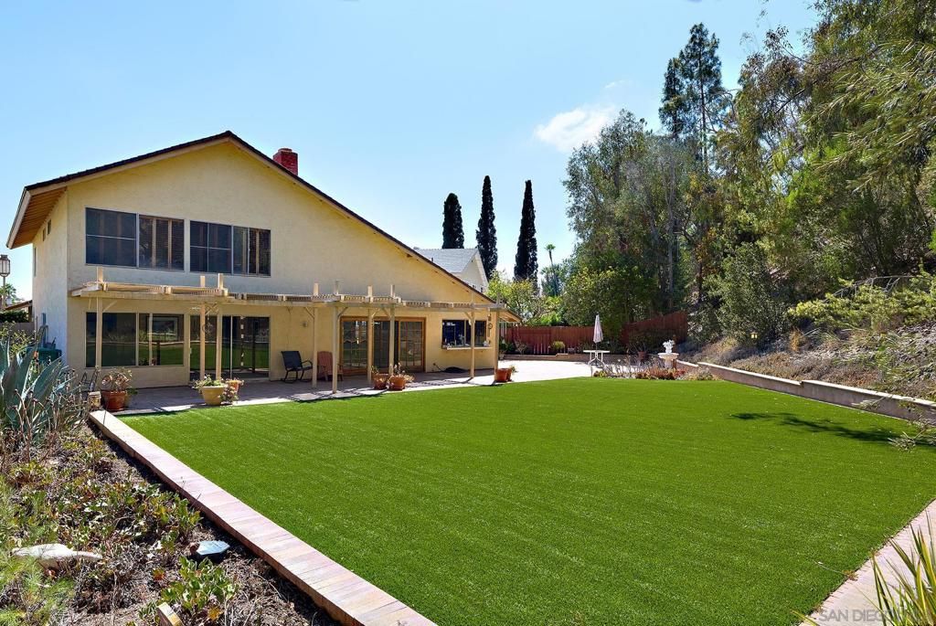 Image 3 of property listing at 10266 Vista Valle Ct., San Diego, CA 92131
