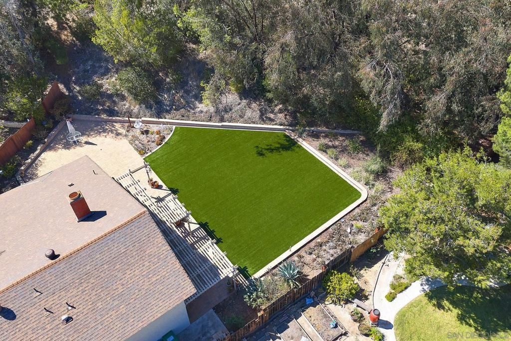 Image 4 of property listing at 10266 Vista Valle Ct., San Diego, CA 92131