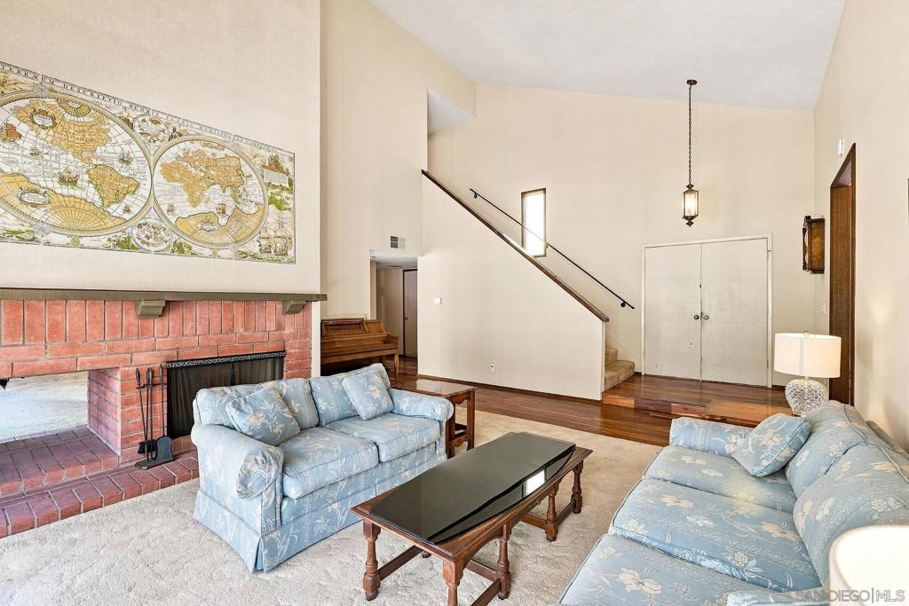 Image 7 of property listing at 10266 Vista Valle Ct., San Diego, CA 92131