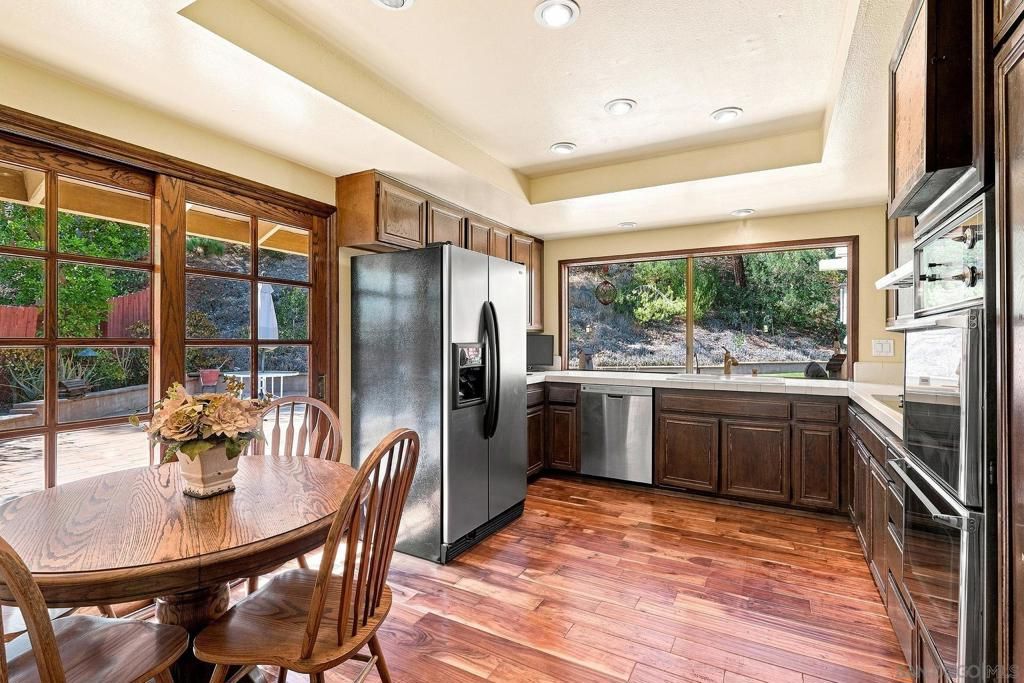 Image 9 of property listing at 10266 Vista Valle Ct., San Diego, CA 92131
