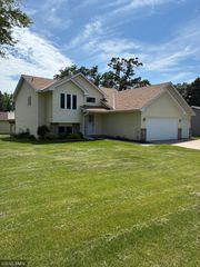 101 Hillside Street, Big Lake, MN 55309