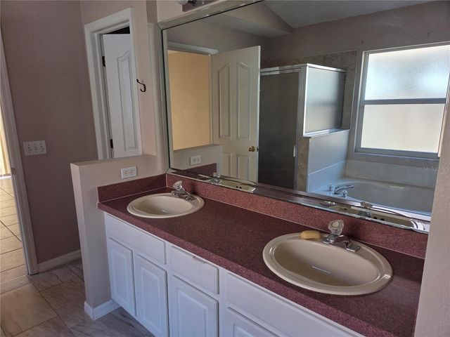 13523 WHITE ELK LOOP, Tampa, FL 33626