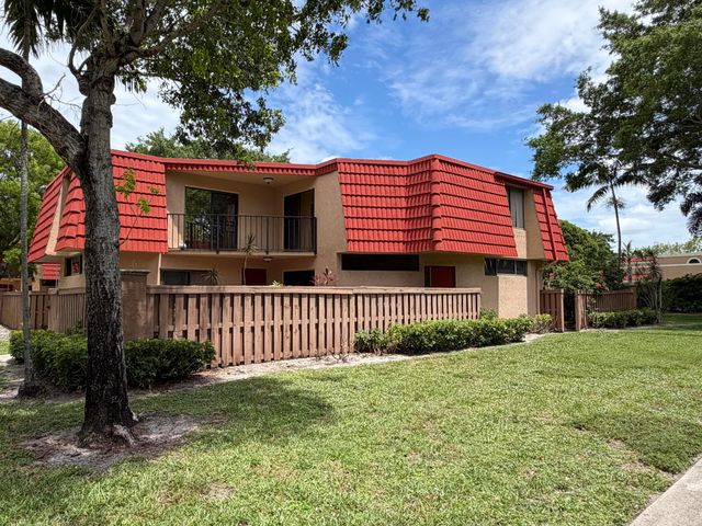 8273 Severn Drive D, Boca Raton, FL 33433