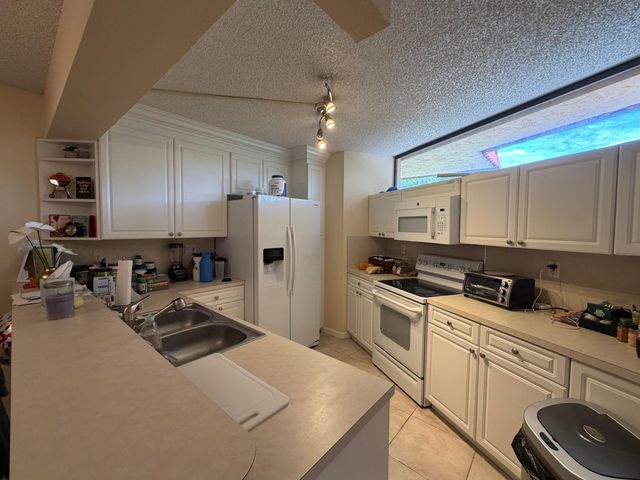 8273 Severn Drive D, Boca Raton, FL 33433