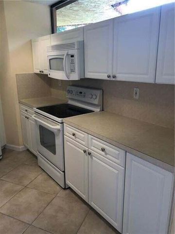 8273 Severn Drive D, Boca Raton, FL 33433