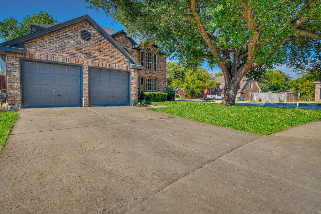 2002 Terracotta Court, Lewisville, TX 75067