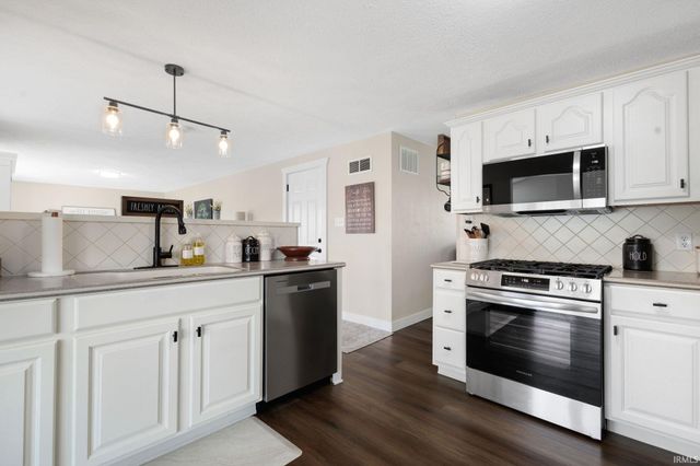 54442 Susquehanna Court, Elkhart, IN 46516