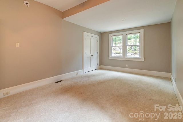 11 Temple Avenue, Asheville, NC 28804