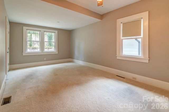 11 Temple Avenue, Asheville, NC 28804