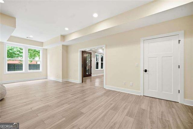 170 Farm Gate Drive, Woodstock, GA 30188