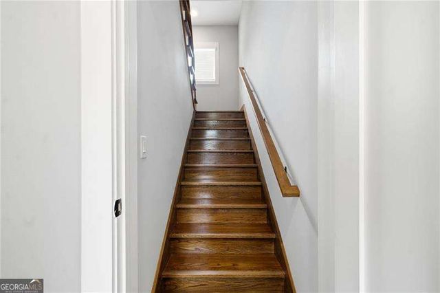 170 Farm Gate Drive, Woodstock, GA 30188