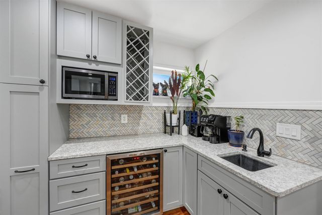 23 Thorpe Avenue, St. Albans City, VT 05478