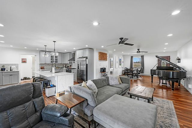 23 Thorpe Avenue, St. Albans City, VT 05478