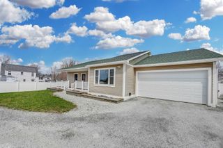 23 Thorpe Avenue, St. Albans City, VT 05478