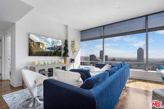 900 W Olympic Boulevard 31i, Los Angeles, CA 90015