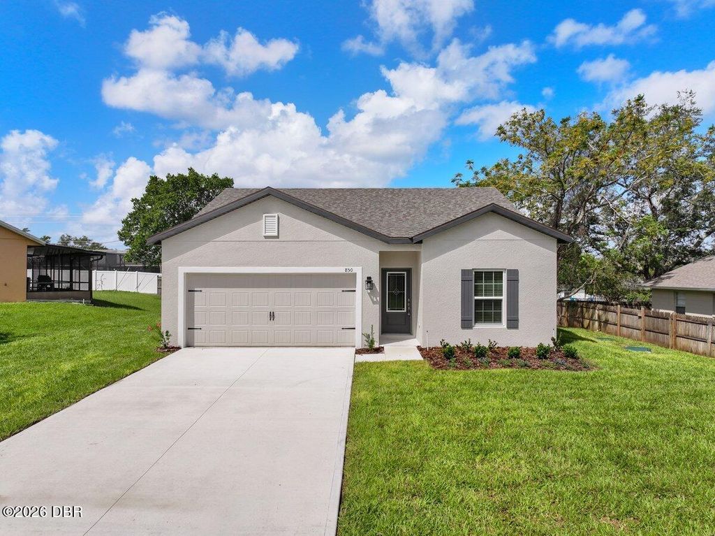 850 Glasgow Avenue, Deltona, FL 32738