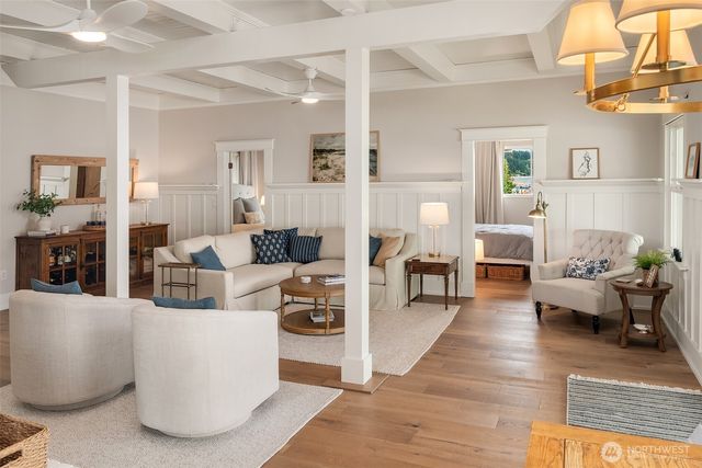 26321 Pillsbury Road SW, Vashon, WA 98070