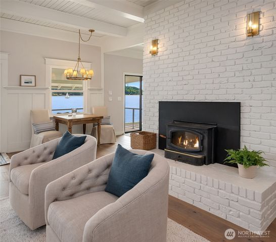 26321 Pillsbury Road SW, Vashon, WA 98070