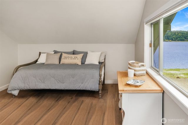 26321 Pillsbury Road SW, Vashon, WA 98070