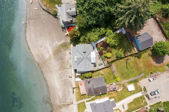 26321 Pillsbury Road SW, Vashon, WA 98070