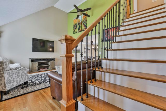 2 Myopia Lane, Nashua, NH 03063