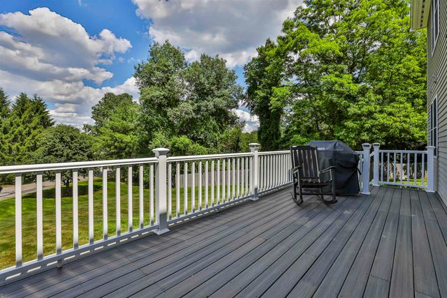 2 Myopia Lane, Nashua, NH 03063