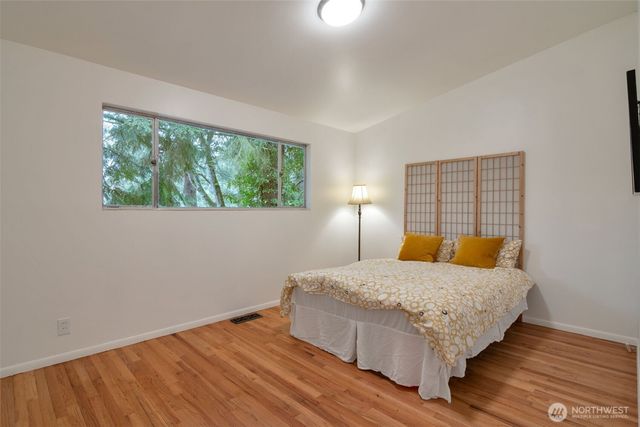 15269 Densmore Avenue N, Shoreline, WA 98133