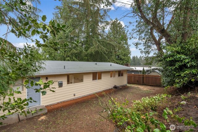 15269 Densmore Avenue N, Shoreline, WA 98133