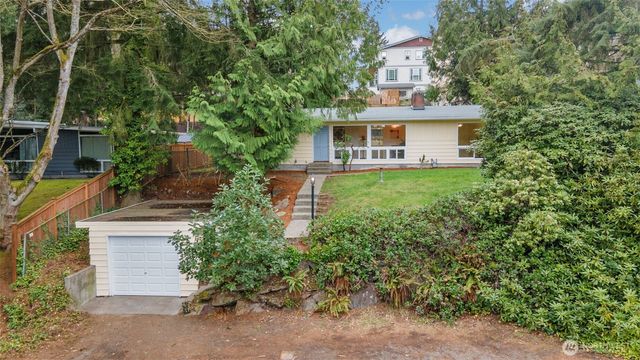 15269 Densmore Avenue N, Shoreline, WA 98133