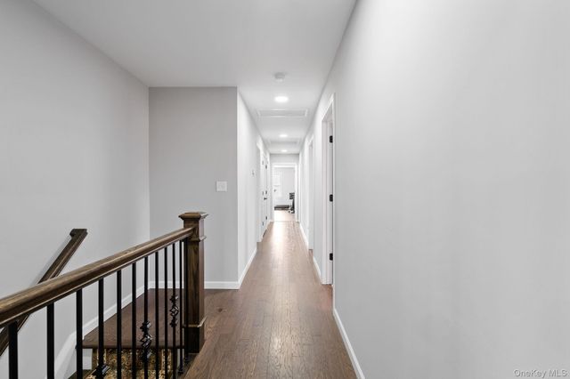 10 Harrier Ridge Drive, Wallkill, NY 12589