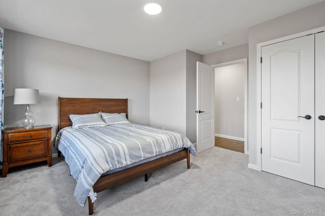 10 Harrier Ridge Drive, Wallkill, NY 12589