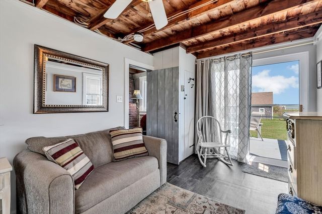12 Vanduzer Rd 8, Barnstable, MA 02630