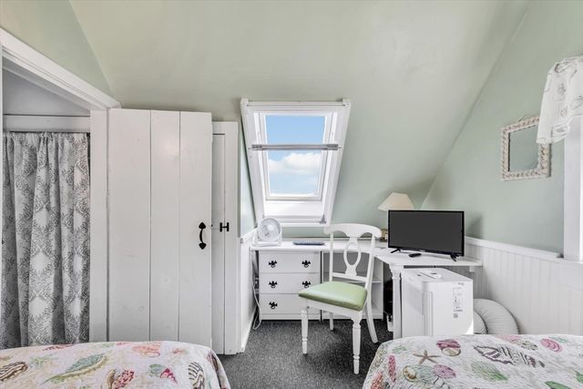 12 Vanduzer Rd 8, Barnstable, MA 02630