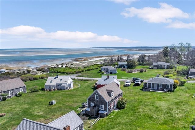 12 Vanduzer Rd 8, Barnstable, MA 02630