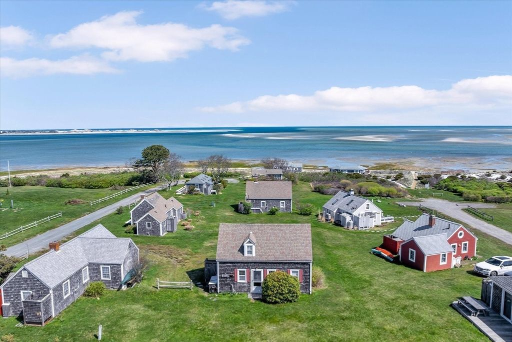12 Vanduzer Rd 8, Barnstable, MA 02630