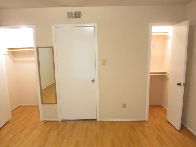 12633 Memorial Drive 72, Houston, TX 77024