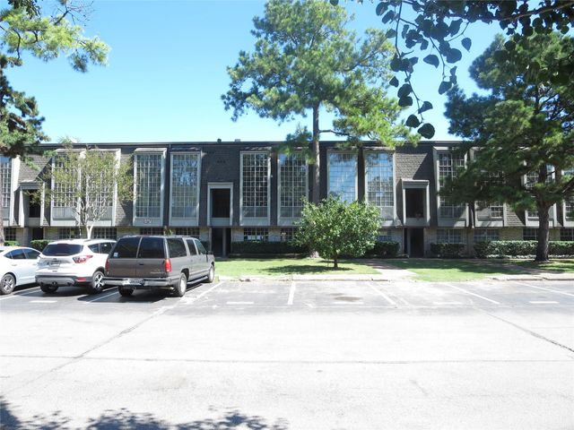 12633 Memorial Drive 72, Houston, TX 77024