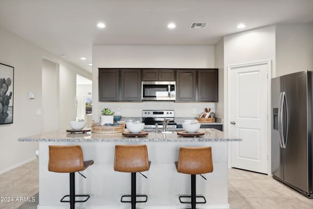 647 W BUNKER HILL Street, Florence, AZ 85132