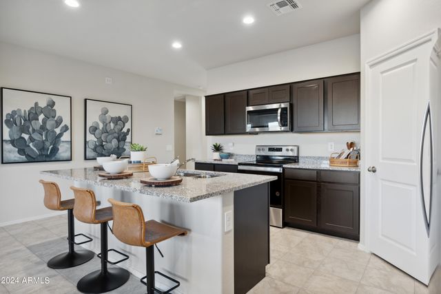 647 W BUNKER HILL Street, Florence, AZ 85132
