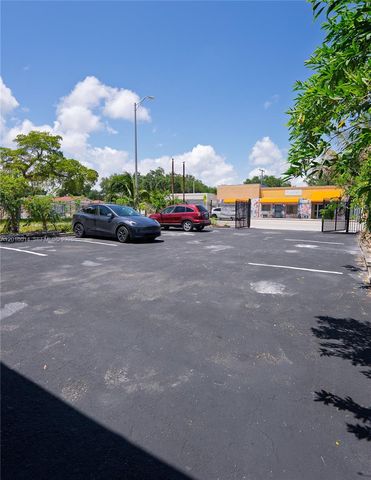 88 NW 54th St, Miami, FL 33127