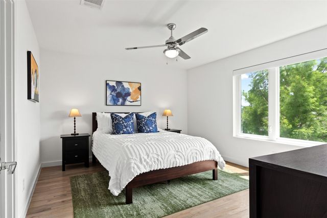 1430 Grigsby Avenue 103, Dallas, TX 75204